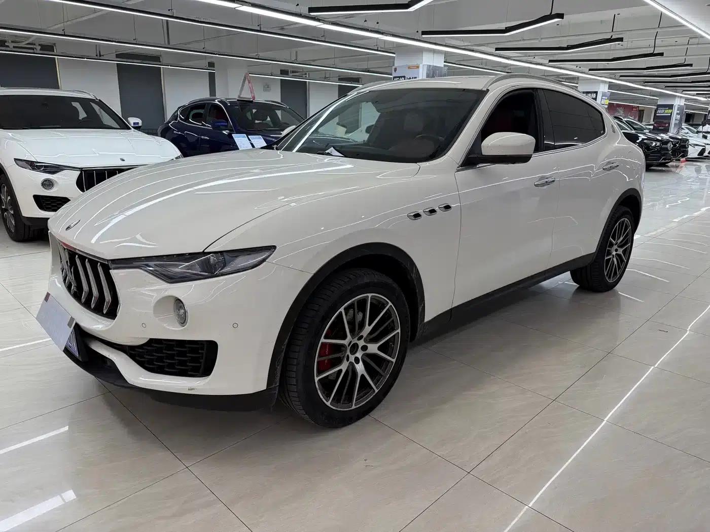 2019 Levante 3.0T Standard Edition (China VI Emission Standard) — миниатюра 2