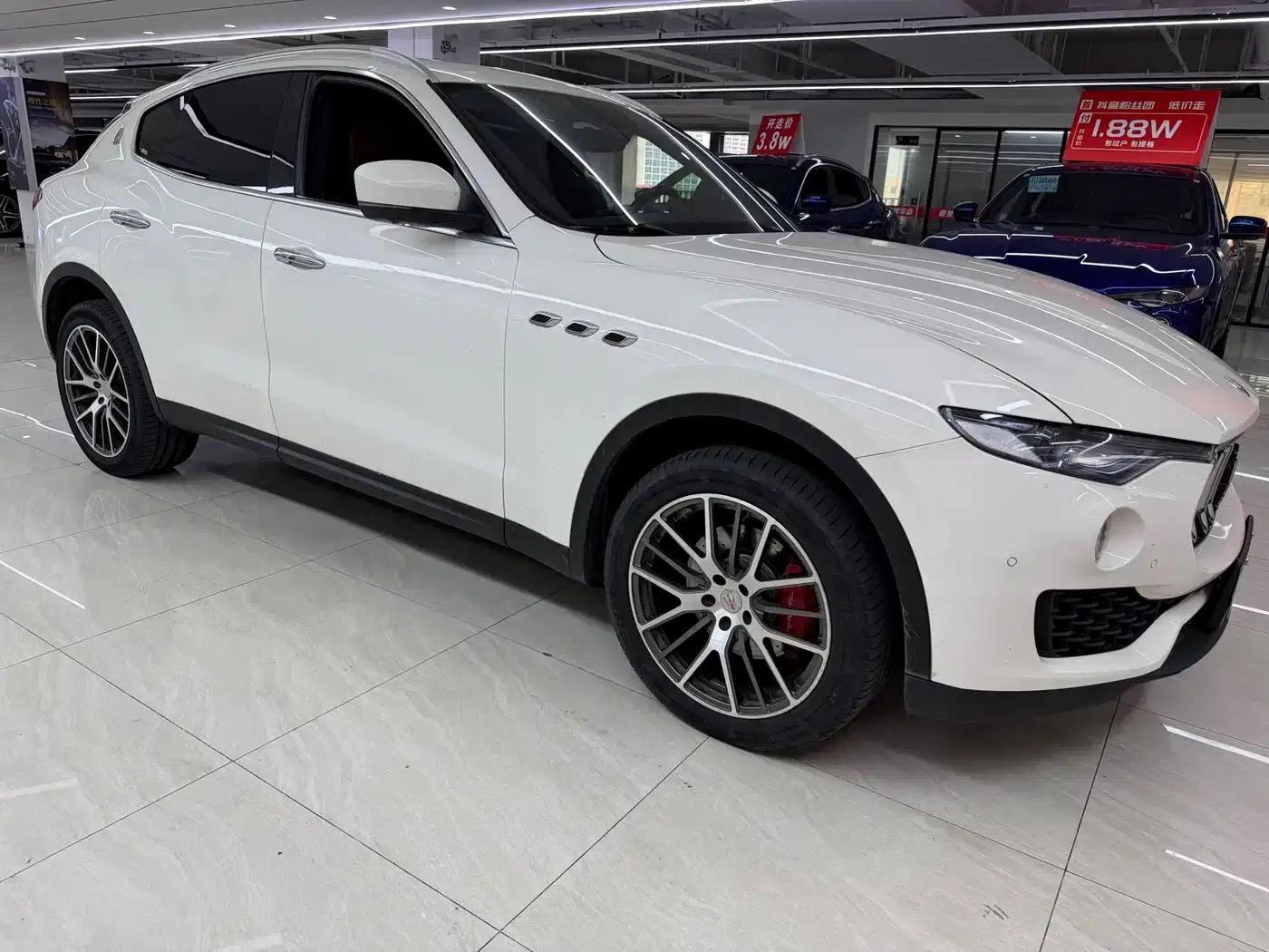 2019 Levante 3.0T Standard Edition (China VI Emission Standard) — миниатюра 3