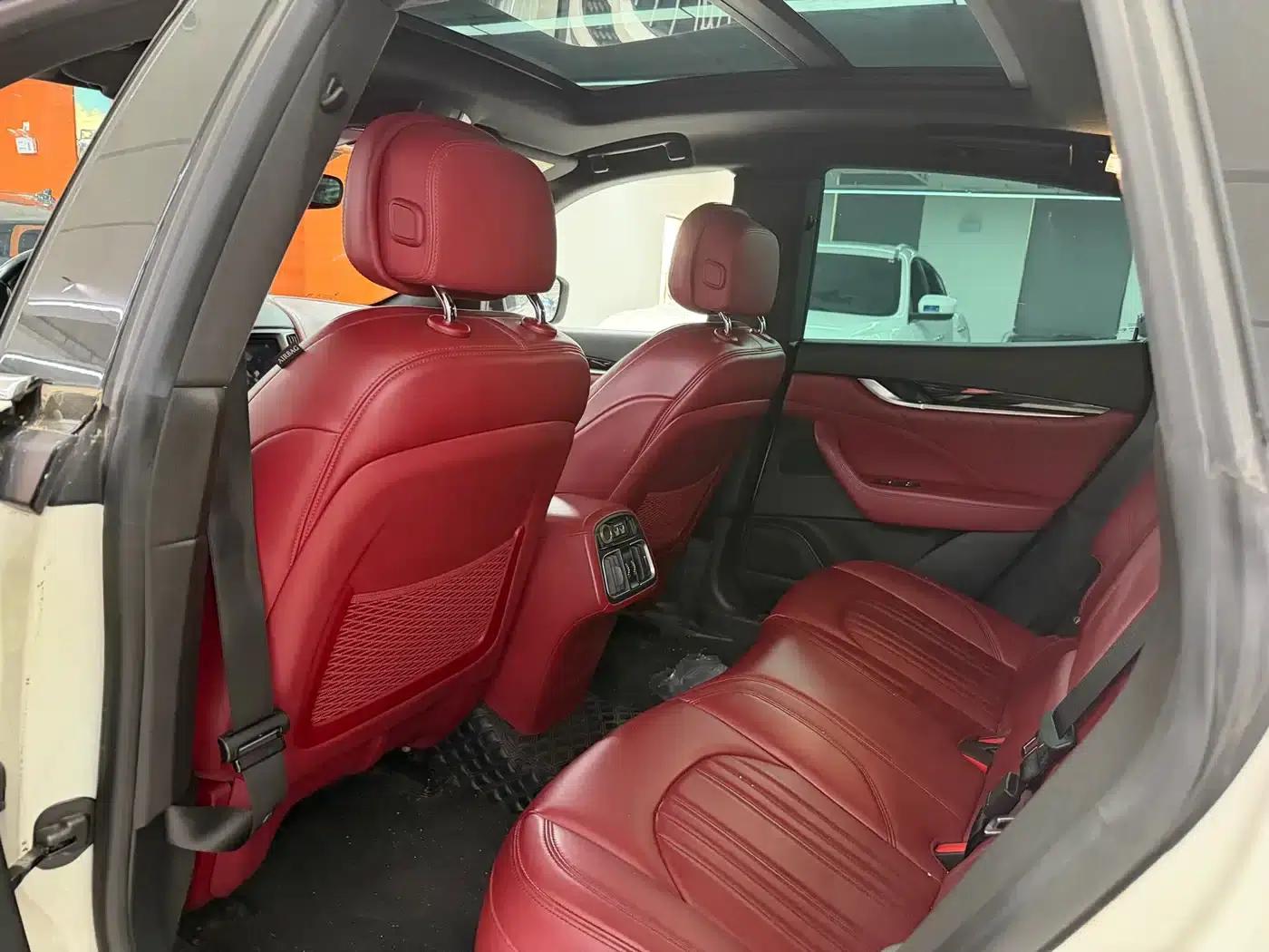 2019 Levante 3.0T Standard Edition (China VI Emission Standard) — миниатюра 4