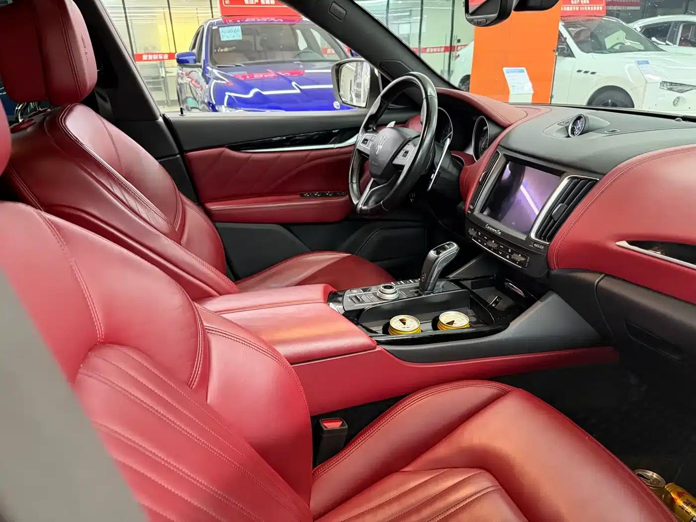 2019 Levante 3.0T Standard Edition (China VI Emission Standard) — миниатюра 5
