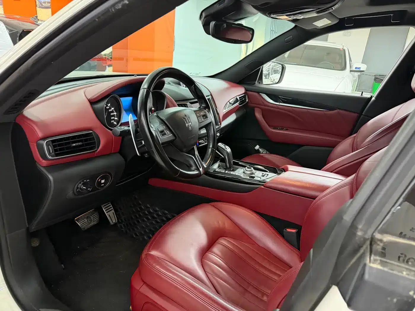 2019 Levante 3.0T Standard Edition (China VI Emission Standard) — миниатюра 6