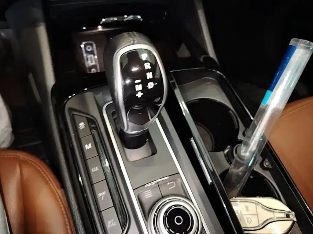 2016 Levante 3.0T Standard Edition — миниатюра 14