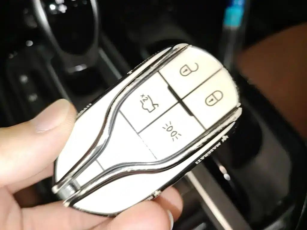 2016 Levante 3.0T Standard Edition — миниатюра 9