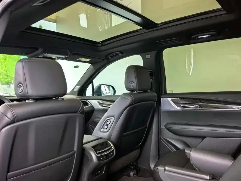 Cadillac XT6 2025 2.0T Executive Black Label Edition — миниатюра 7
