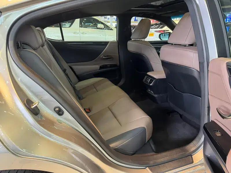 Lexus ES 2022 200 Premium Edition — миниатюра 14