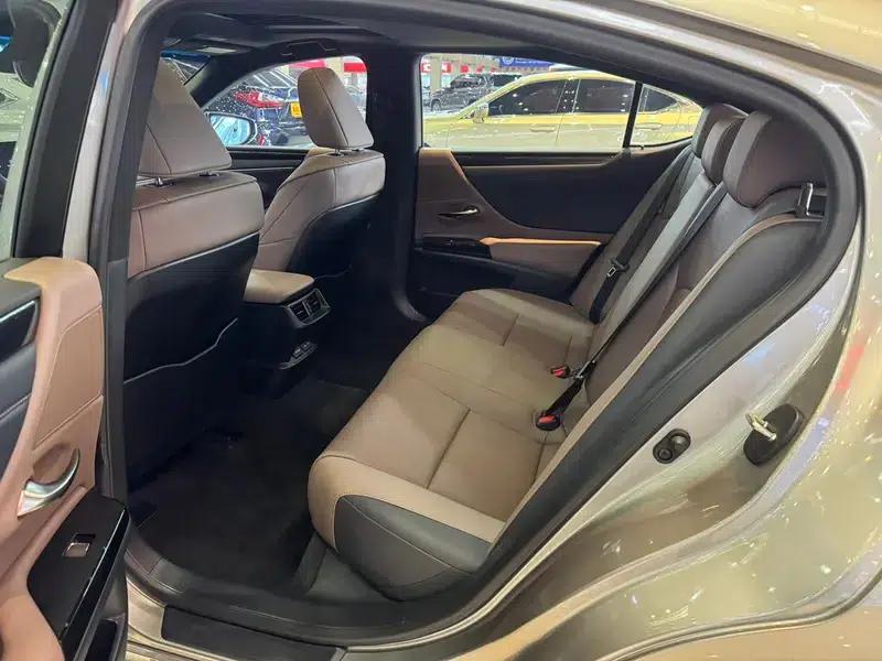 Lexus ES 2022 200 Premium Edition — миниатюра 17