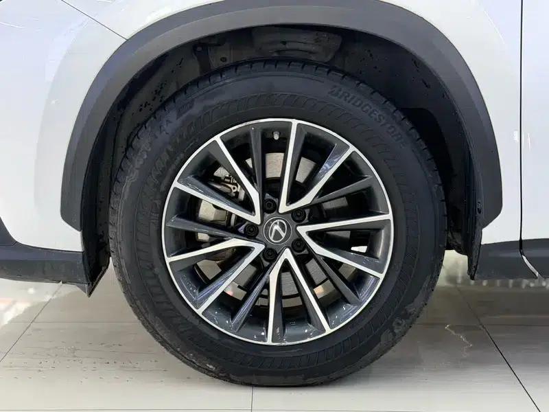 Lexus NX 2022 260 AWD Skyactiv-G — миниатюра 10