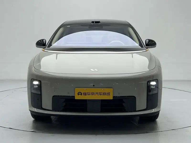 Li Auto i8 2025 Standard Edition — миниатюра 2