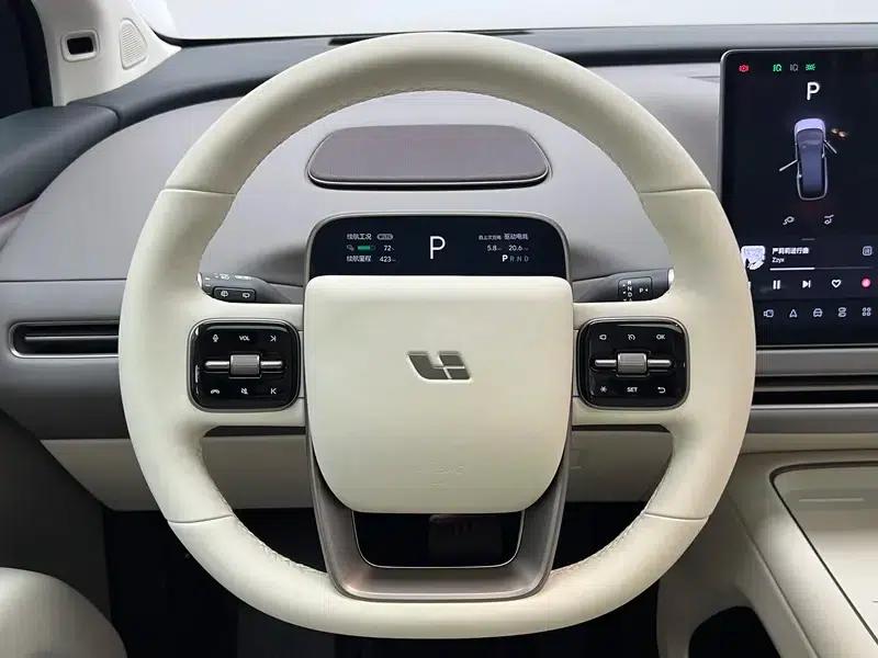Li Auto i8 2025 Standard Edition — миниатюра 16