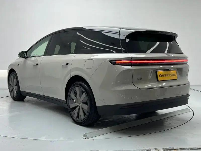 Li Auto i8 2025 Standard Edition — миниатюра 5