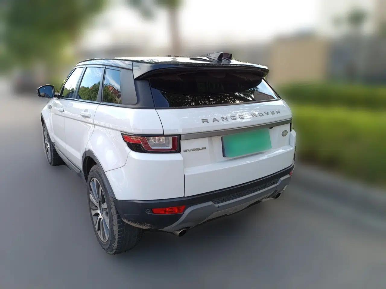 Land Rover Range Evoque 2017 2.0T British-Style Prestige Edition — миниатюра 4