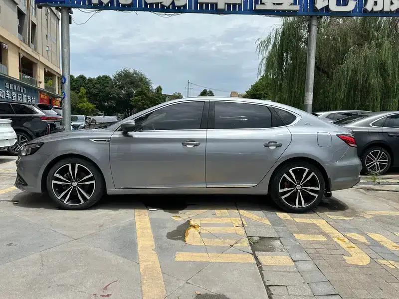 MG6 2017 20T Automatic Trophy Premium Internet Edition — миниатюра 3