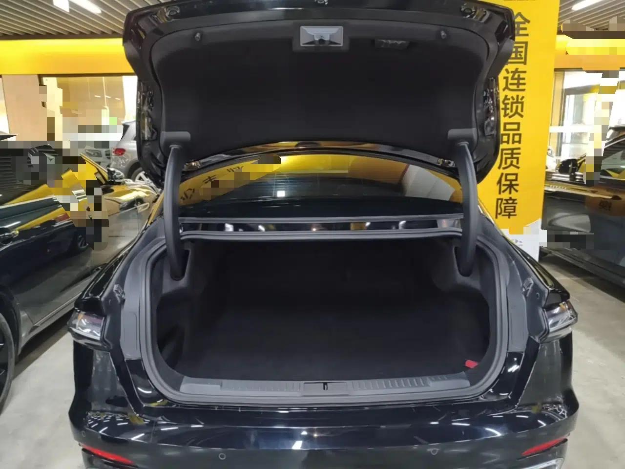 Lincoln Z 2022 iXiang Luxury Edition — миниатюра 22