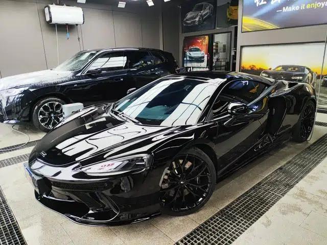 2022 McLaren GT 4.0T Automatic Rear-Wheel Drive 2-Seat Factory Custom Edition