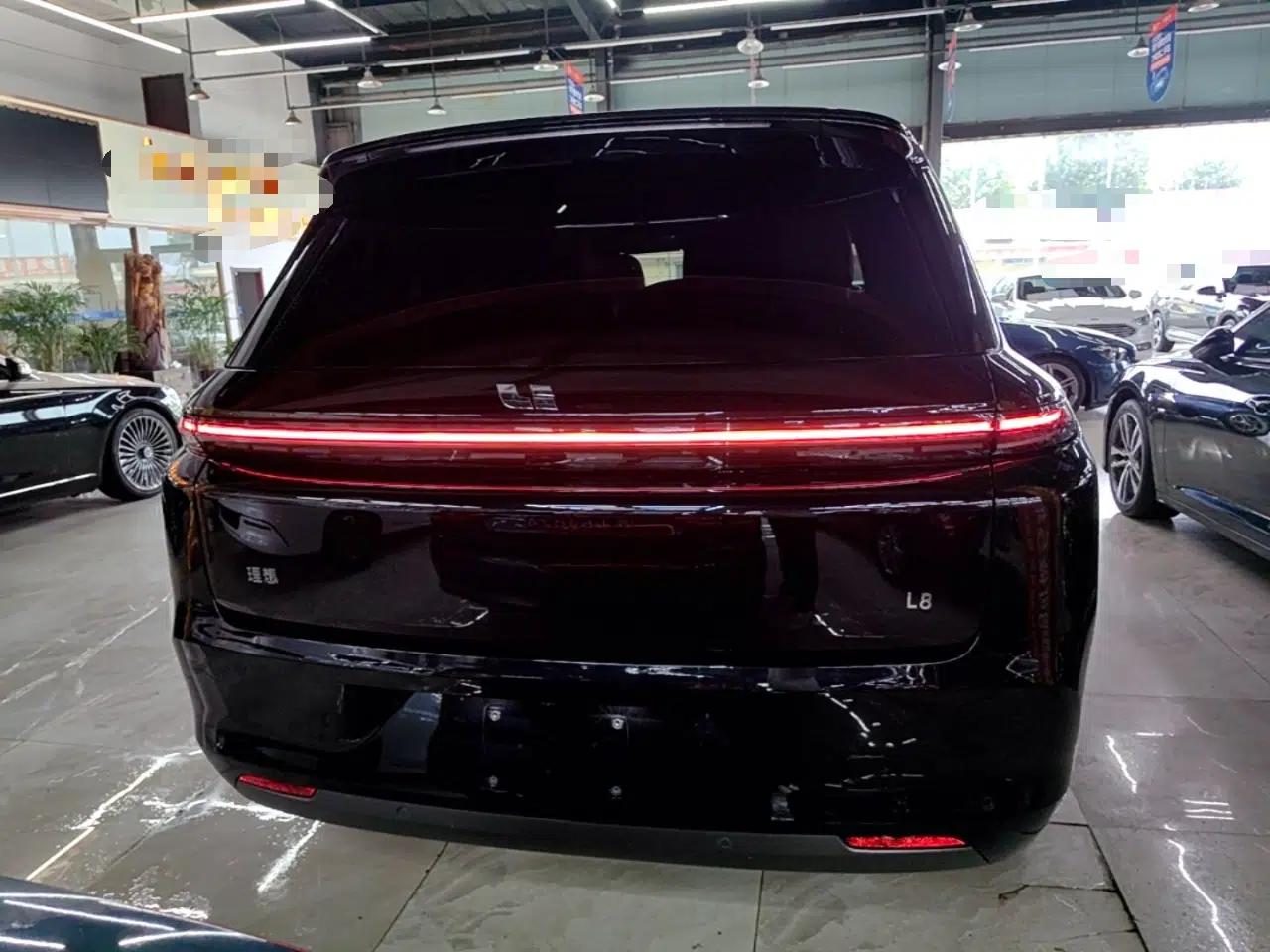 Li Auto L8 2024 Max — миниатюра 5