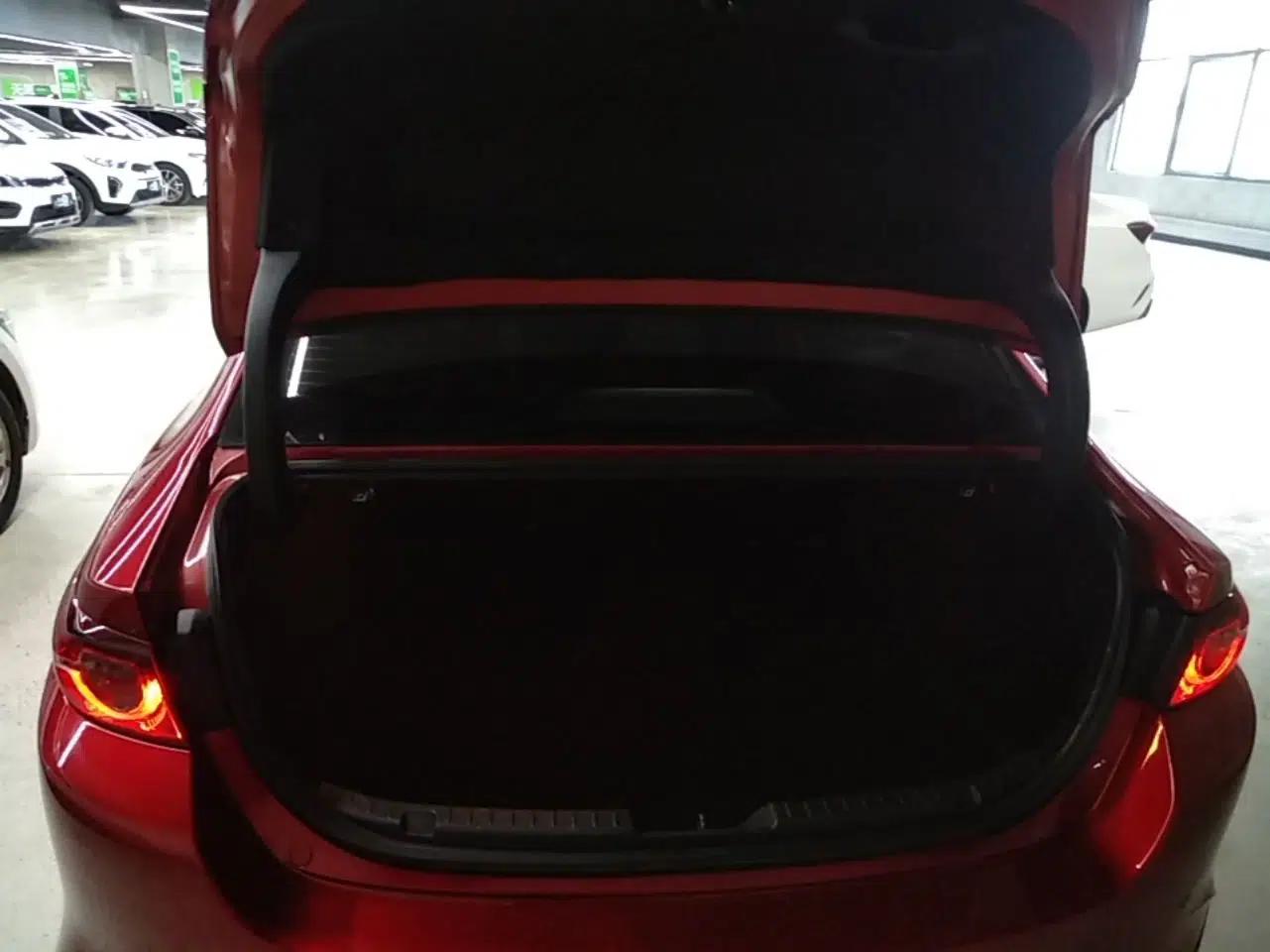 Mazda 3 Axela 2022 2.0L Automatic ZhiXuan Edition — миниатюра 27