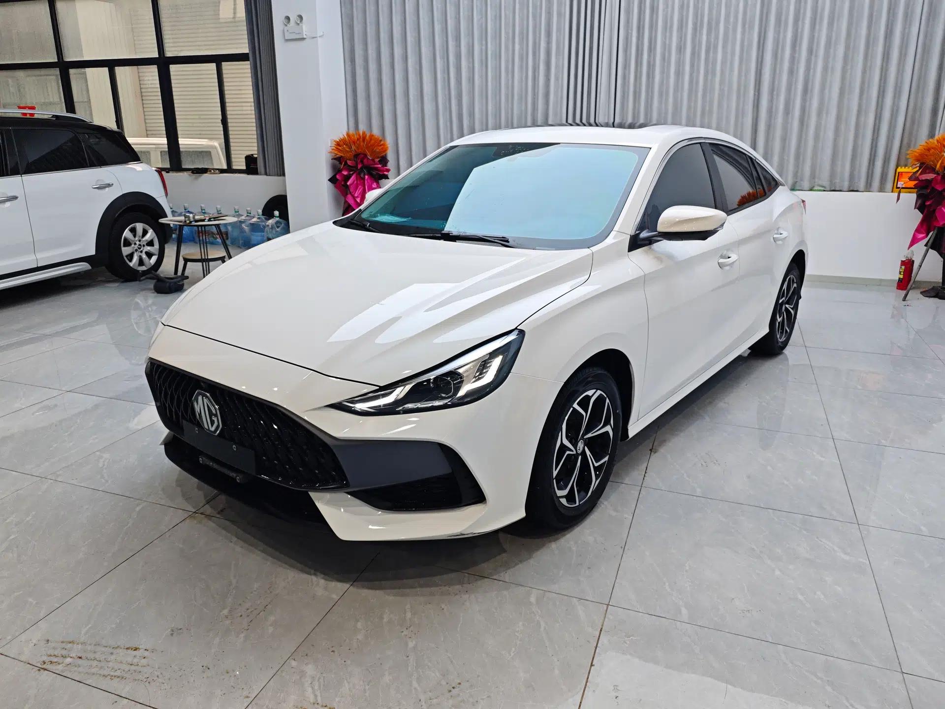 MG 5 2023 180 DVVT CVT Luxury Edition — миниатюра 1