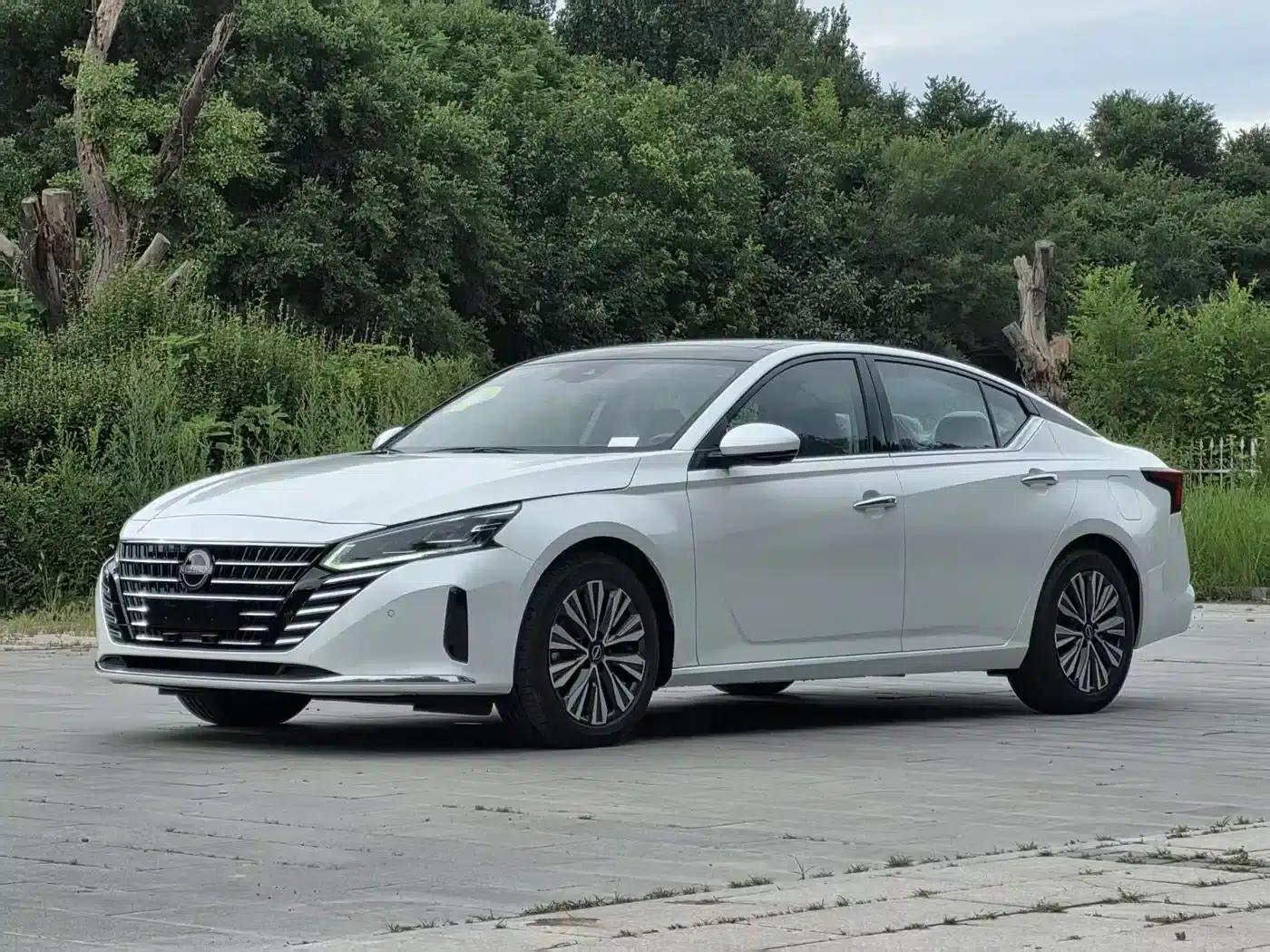 Nissan Teana 2022 2.0L XL-Upr Premium Edition — миниатюра 1
