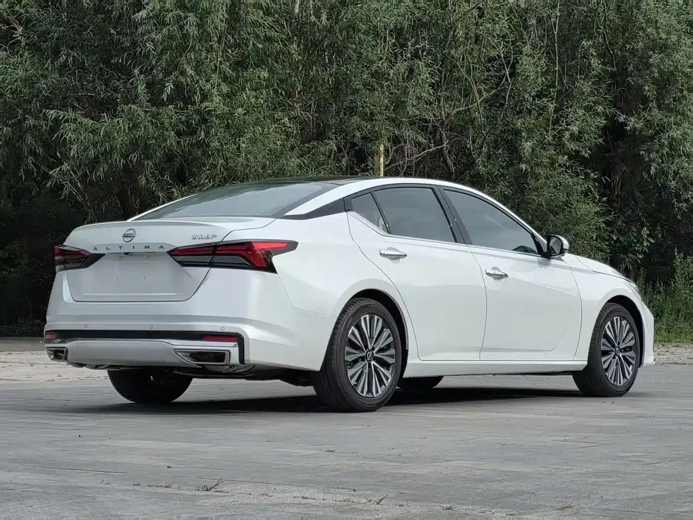 Nissan Teana 2022 2.0L XL-Upr Premium Edition — миниатюра 5