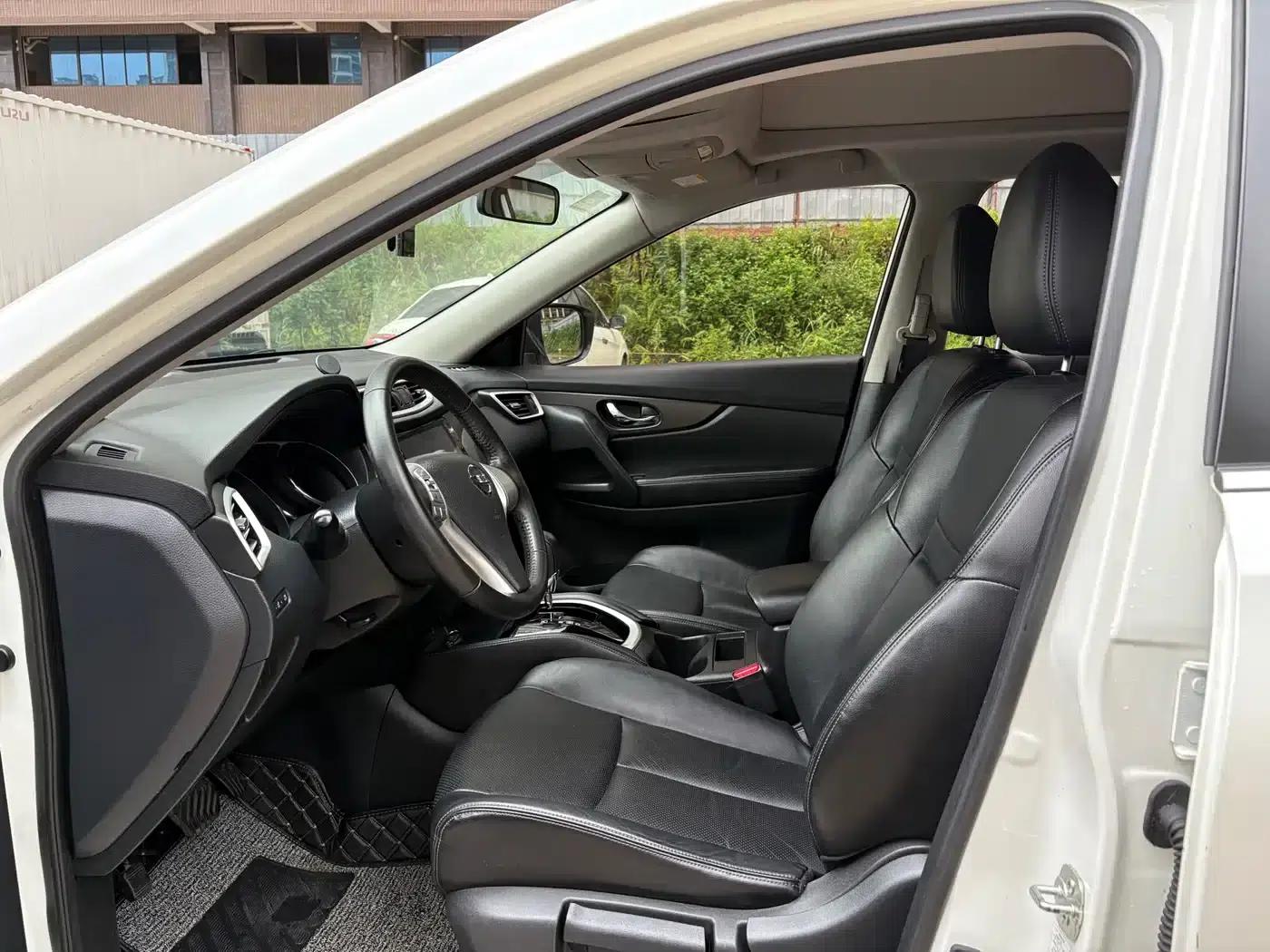 Nissan X-Trail 2014 2.0L CVT Comfort Edition 2WD — миниатюра 4
