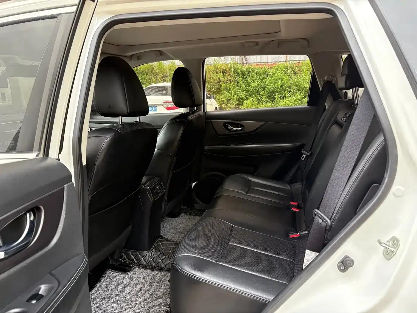 Nissan X-Trail 2014 2.0L CVT Comfort Edition 2WD — миниатюра 5