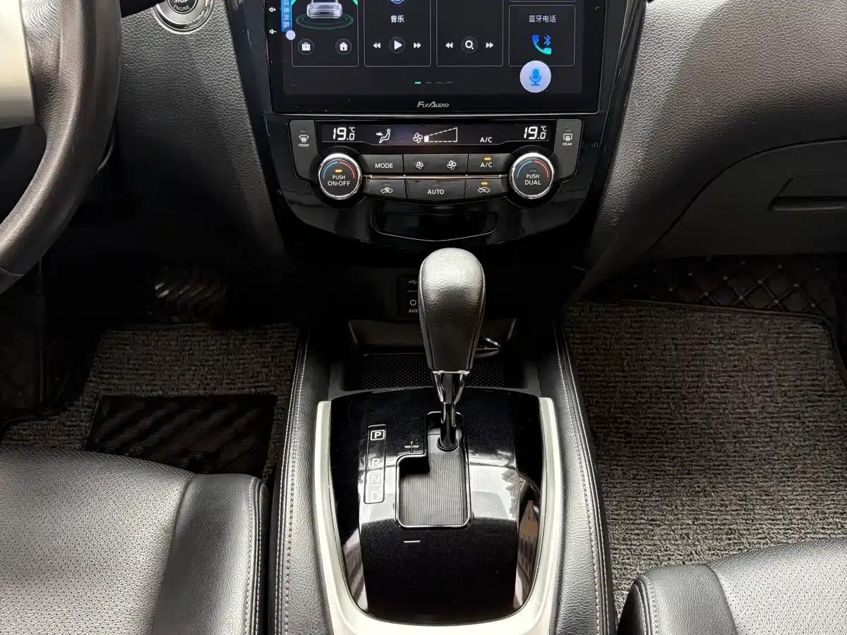 Nissan X-Trail 2014 2.0L CVT Comfort Edition 2WD — миниатюра 7