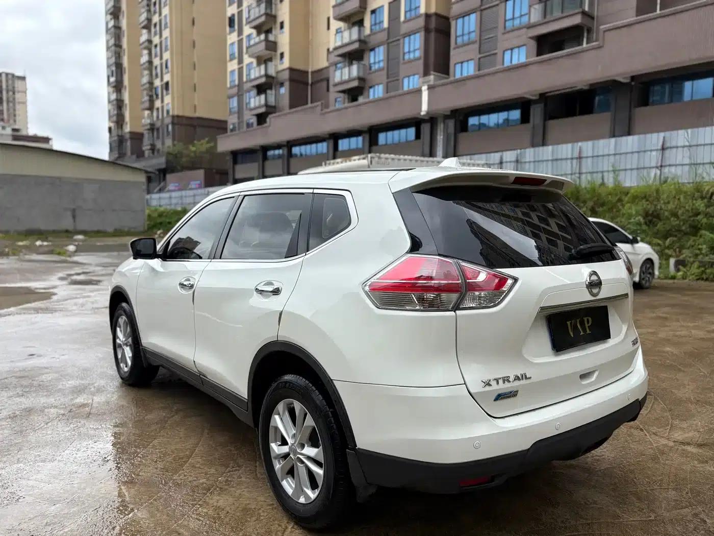 Nissan X-Trail 2014 2.0L CVT Comfort Edition 2WD — миниатюра 10