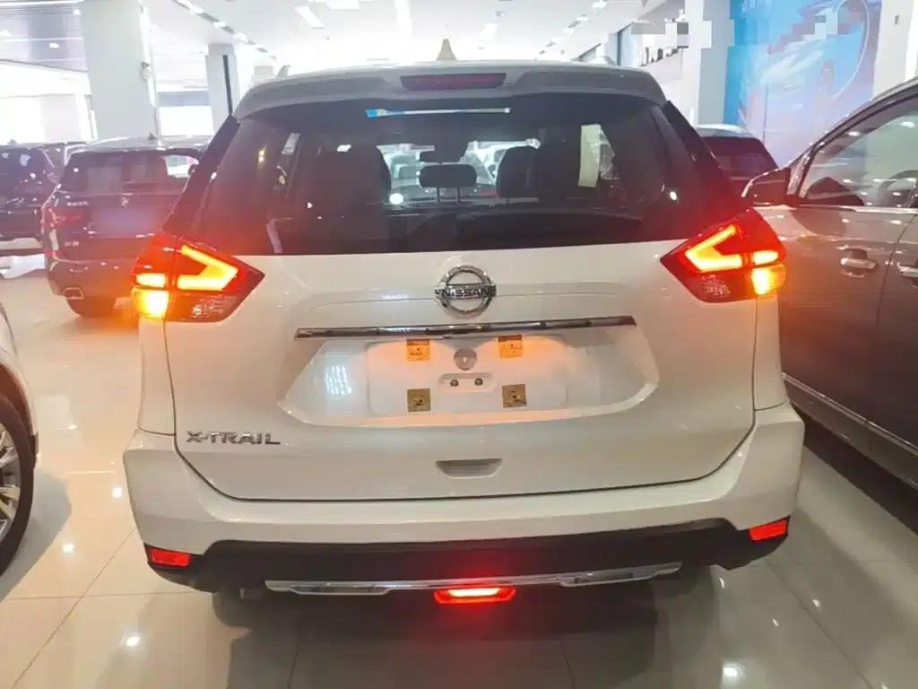 Nissan X-Trail 2020 2.0L XL ITS CVT 2WD Smart Comfort Edition — миниатюра 6