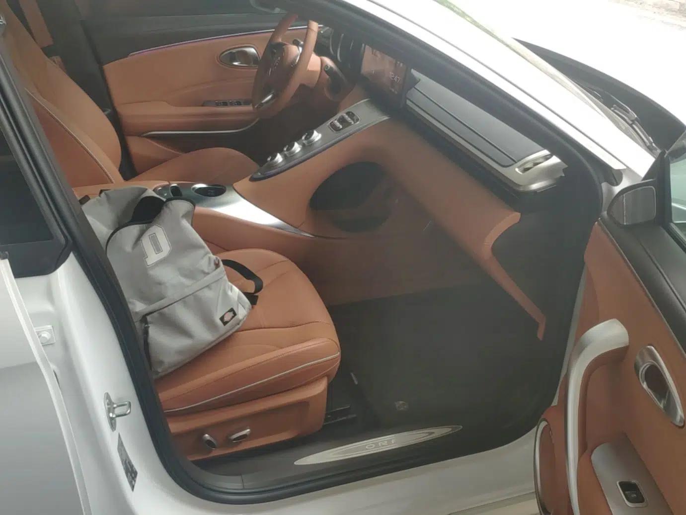 ORA Lightning Cat 2024 Dark Night Edition 555km Prestige Version — миниатюра 19