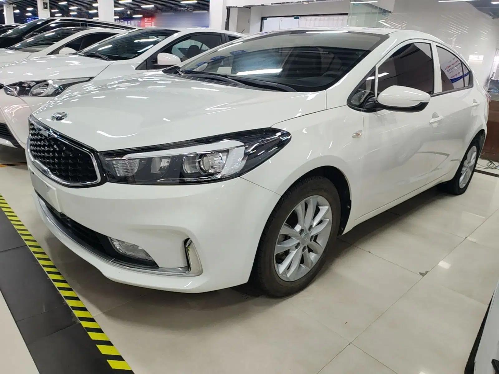 Kia K3 2016 1.6L Automatic with Sunroof — миниатюра 1