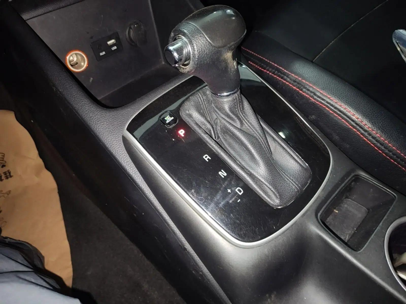 Kia K3 2016 1.6L Automatic with Sunroof — миниатюра 21
