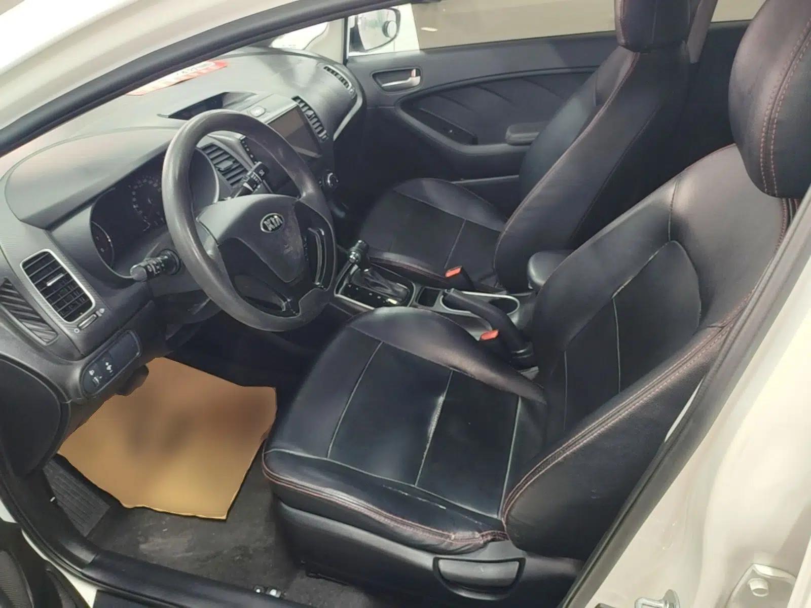 Kia K3 2016 1.6L Automatic with Sunroof — миниатюра 22