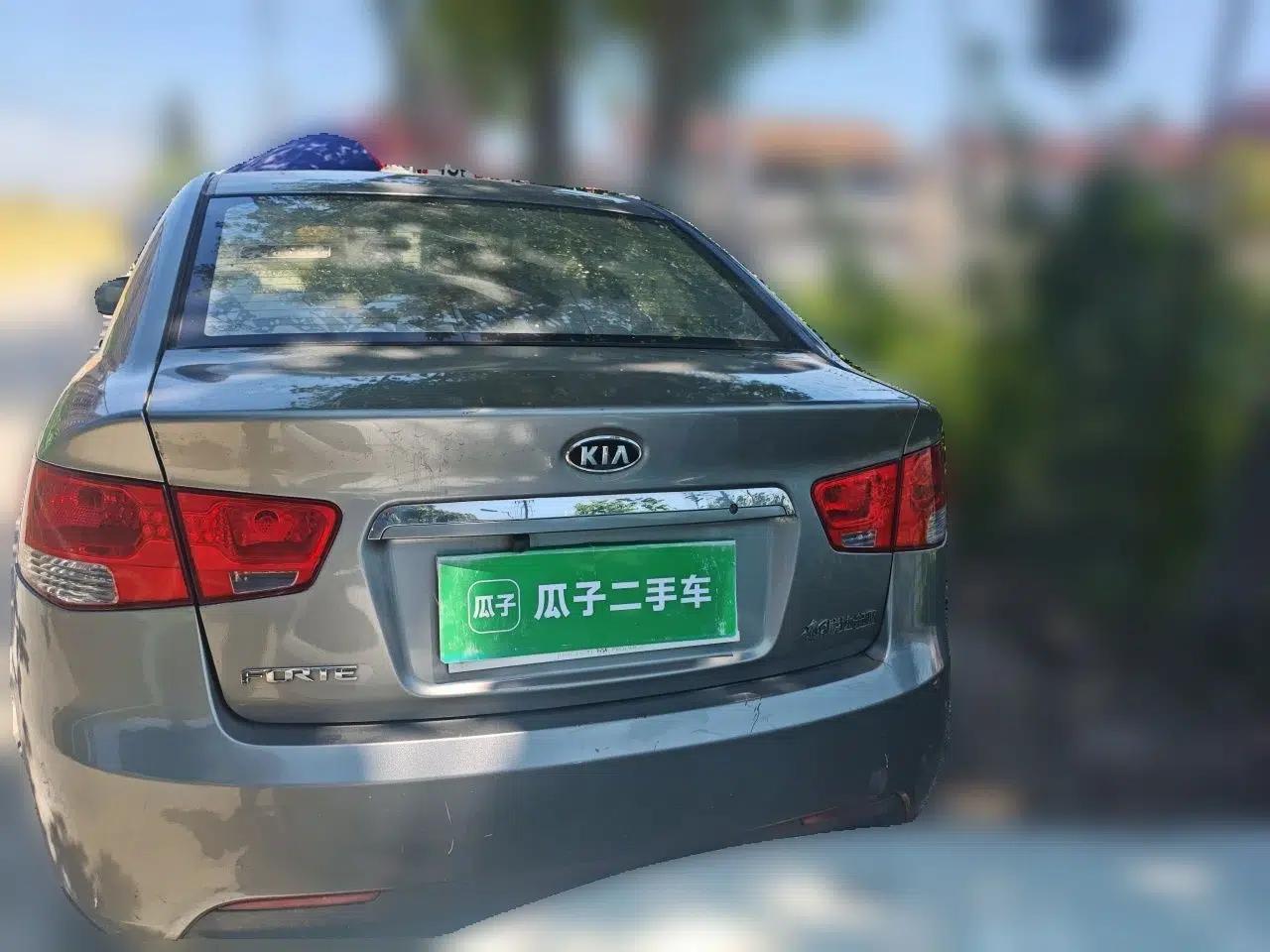 Kia Forte 2011 1.6L MT GL — миниатюра 5