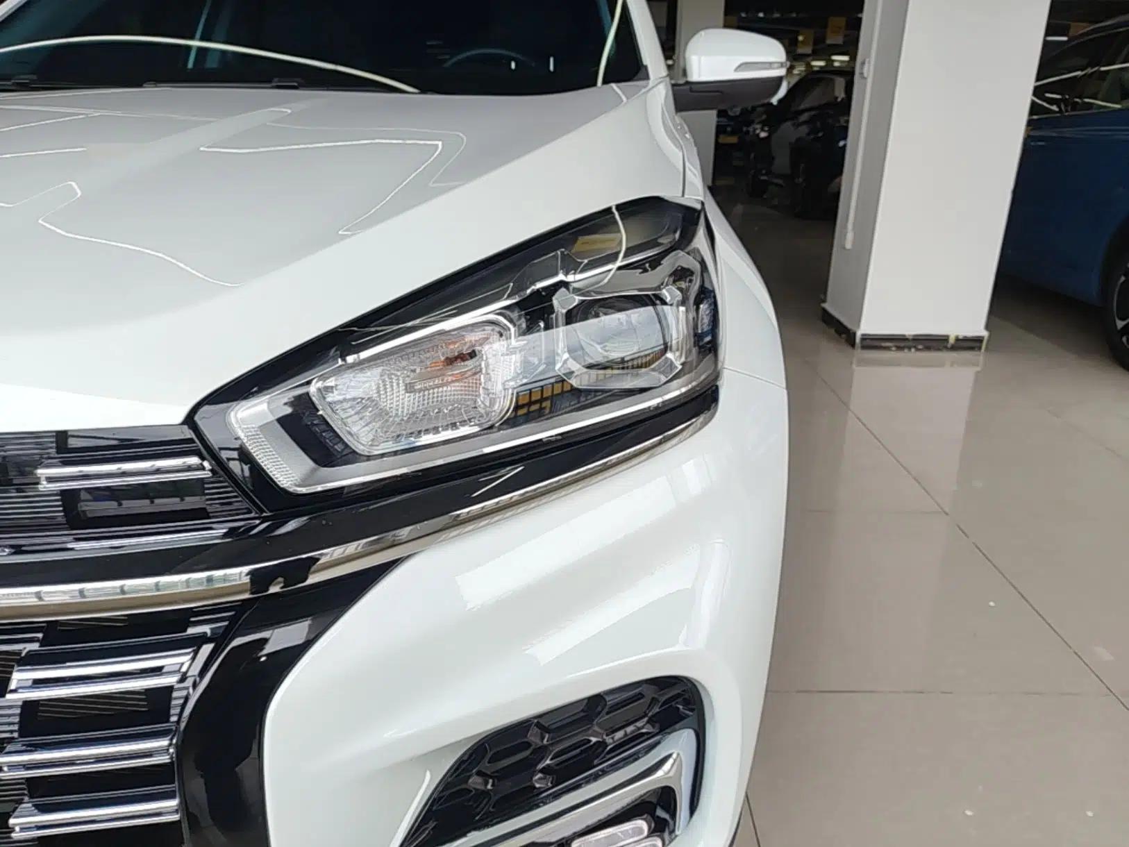 Chery Tiggo 8 2022 1.5 TCI Automatic Exclusive Edition 7-Seater — миниатюра 8