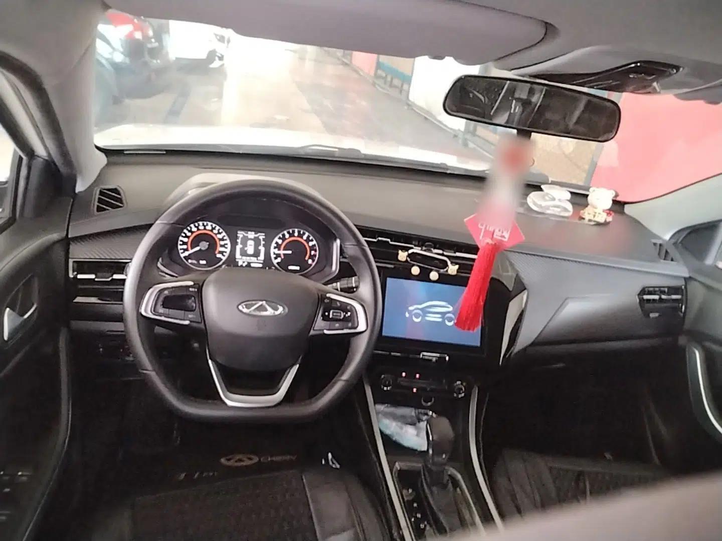 Chery Tiggo 3X 2021 PLUS 1.5L CVT Thrilling Red Date Edition — миниатюра 13