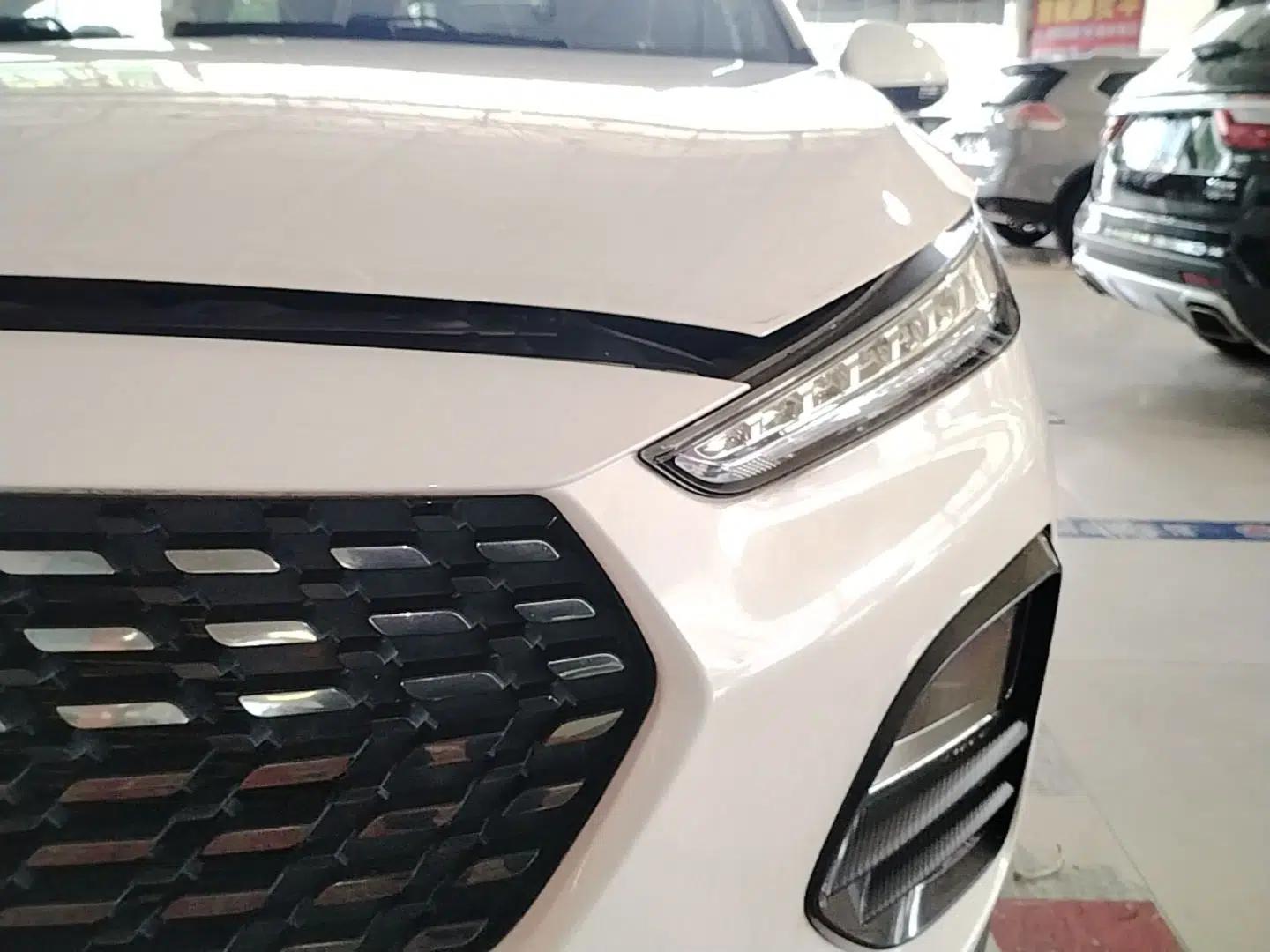 Chery Tiggo 3X 2021 PLUS 1.5L CVT Thrilling Red Date Edition — миниатюра 8