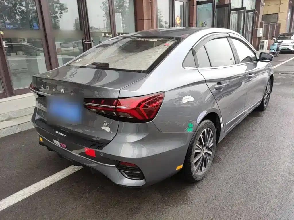 Roewe i5 2021 1.5L Manual Diamond Edition — миниатюра 7