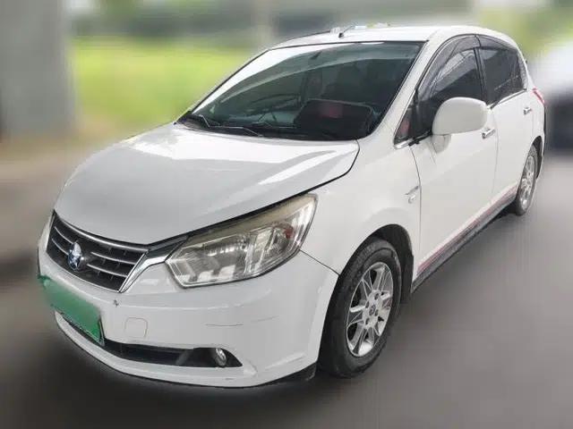 Venucia R50 2012 1.6L Manual Luxury Edition