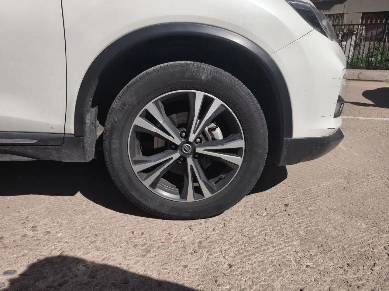 Nissan X-Trail 2017 2.5L CVT Luxury Edition 4WD — миниатюра 8
