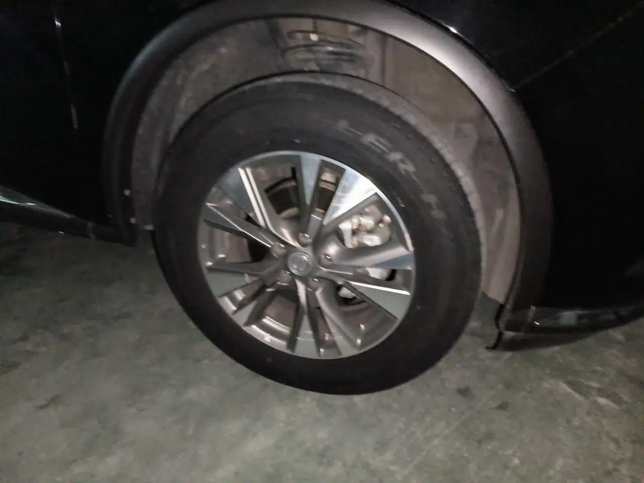Nissan Murano 2021 2.5L XE Two-Wheel Drive Elite Edition — миниатюра 8