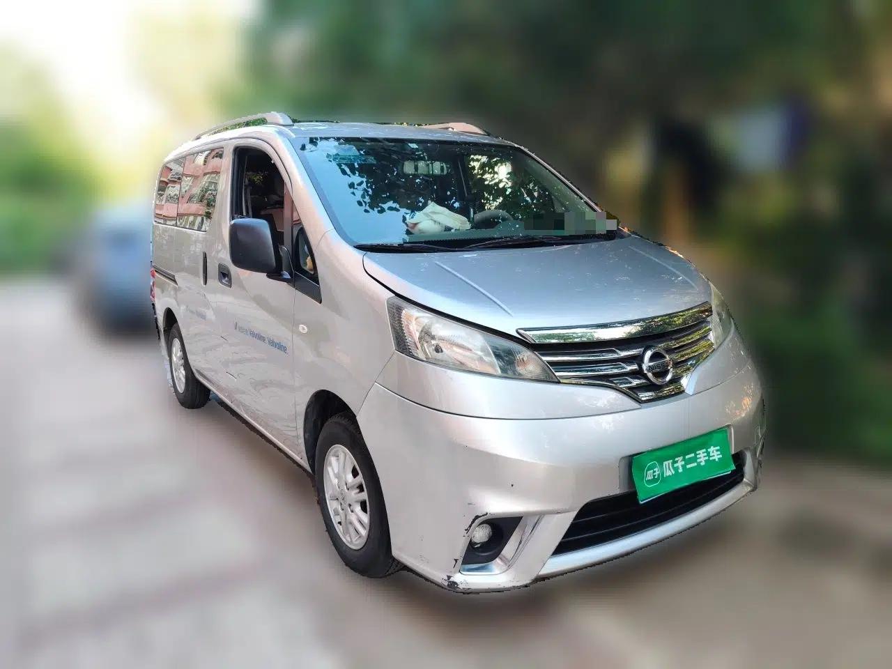 Nissan NV200 2016 1.6L CVT Luxury Model — миниатюра 3