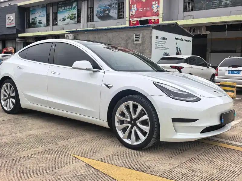 Model 3 2019 Standard Range Rear-Wheel Drive Upgrade — миниатюра 3