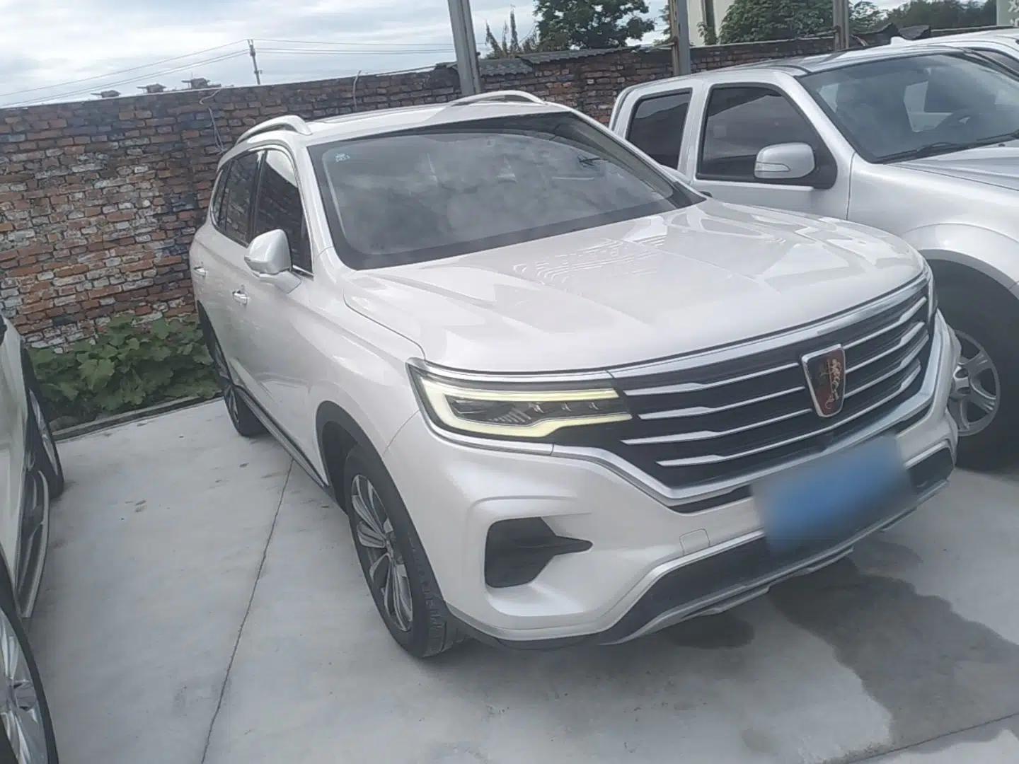 Roewe RX5 MAX 2019 300TGI Automatic 4G Connect Luxury Edition — миниатюра 3