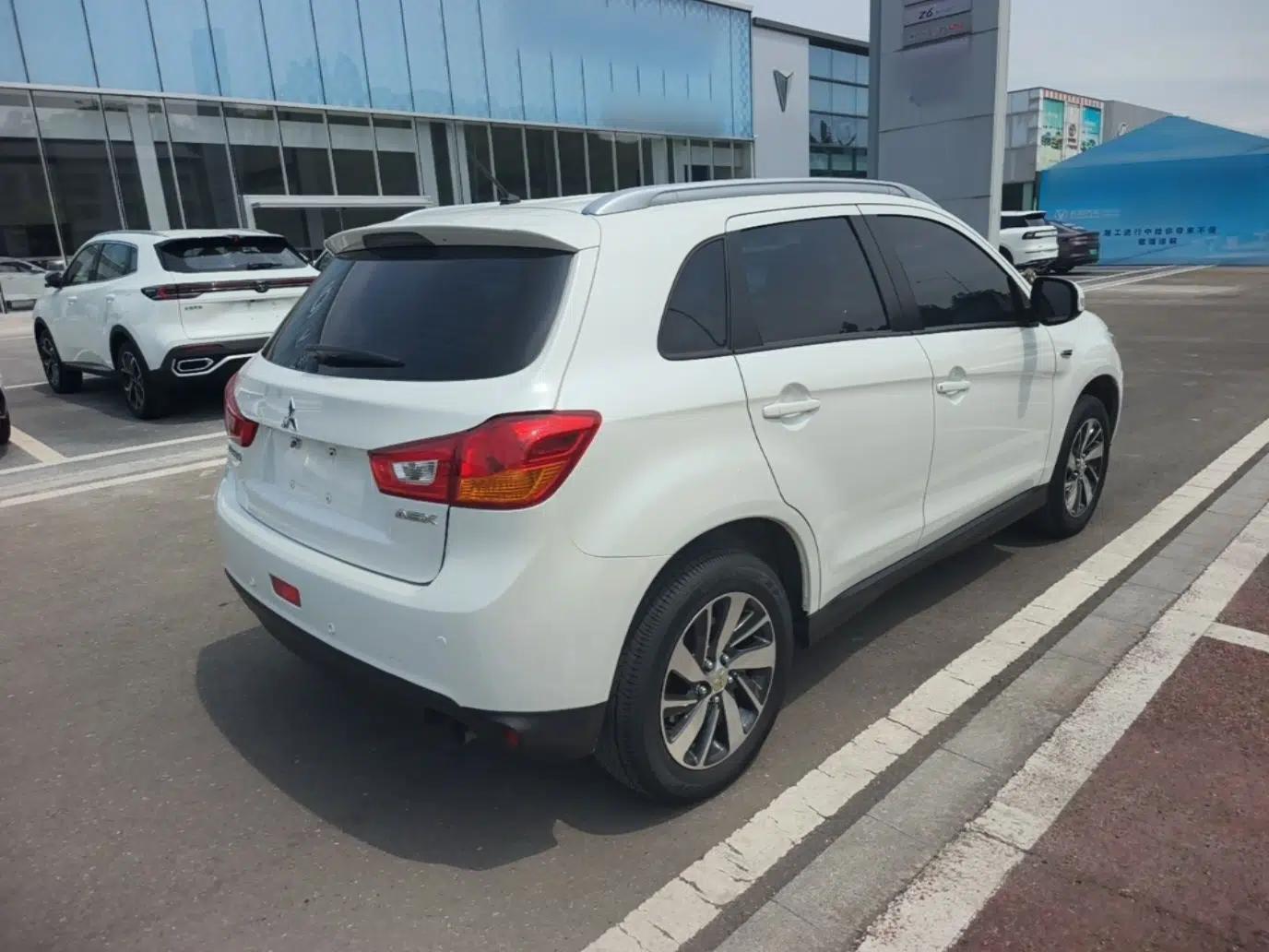Mitsubishi ASX 2018 2.0L CVT Two-Wheel Drive Deluxe Edition — миниатюра 6