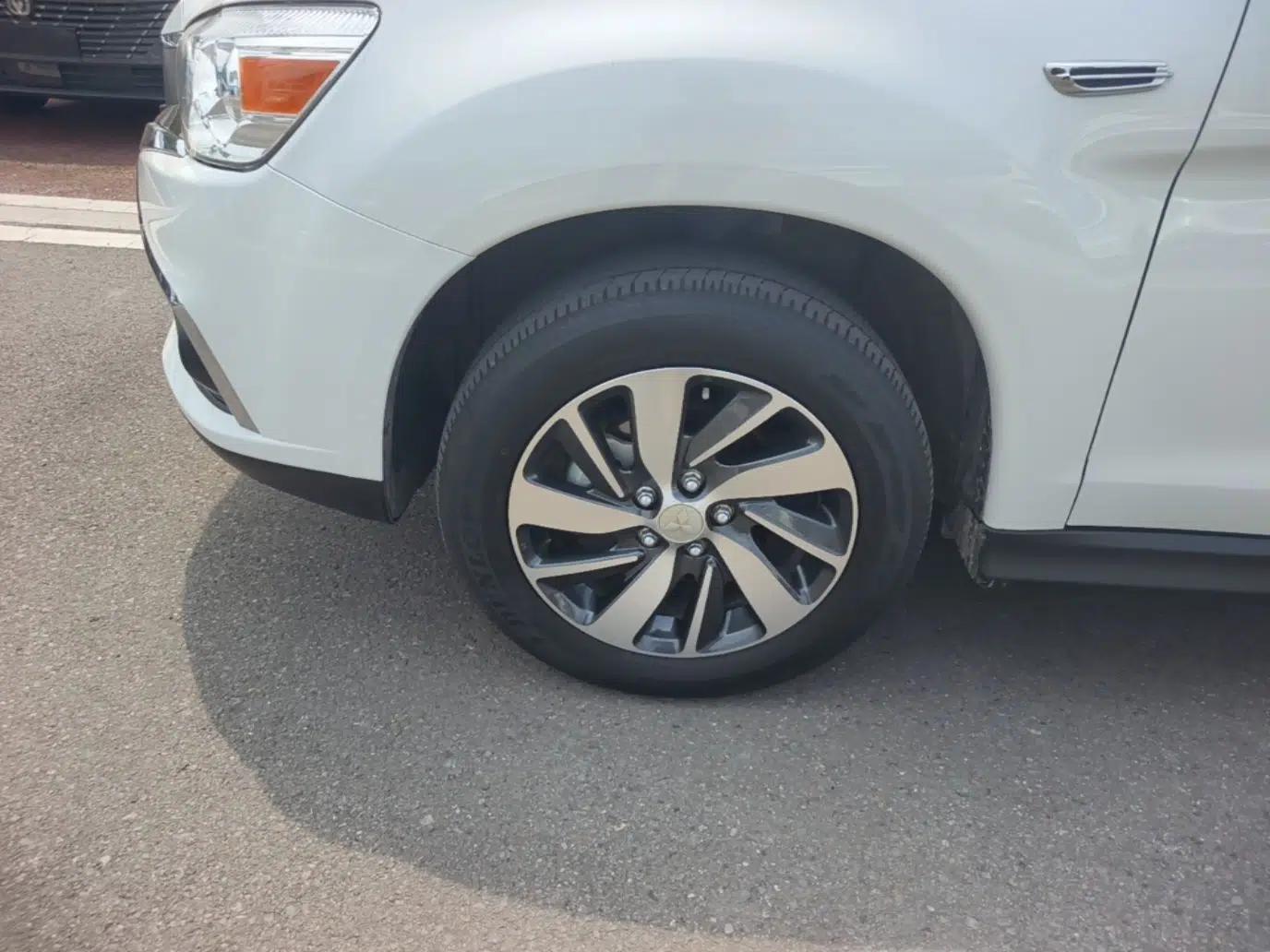 Mitsubishi ASX 2018 2.0L CVT Two-Wheel Drive Deluxe Edition — миниатюра 10