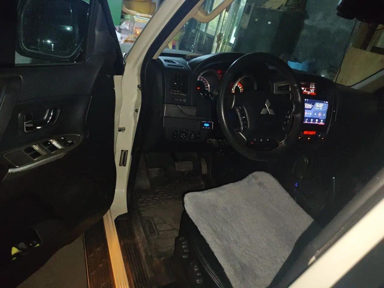 Mitsubishi Pajero Pajero 2020, 3.0-liter automatic, 7 seats — миниатюра 16