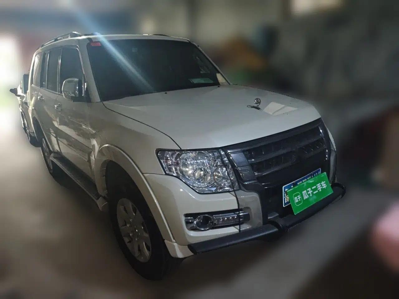 Mitsubishi Pajero Pajero 2020, 3.0-liter automatic, 7 seats — миниатюра 3
