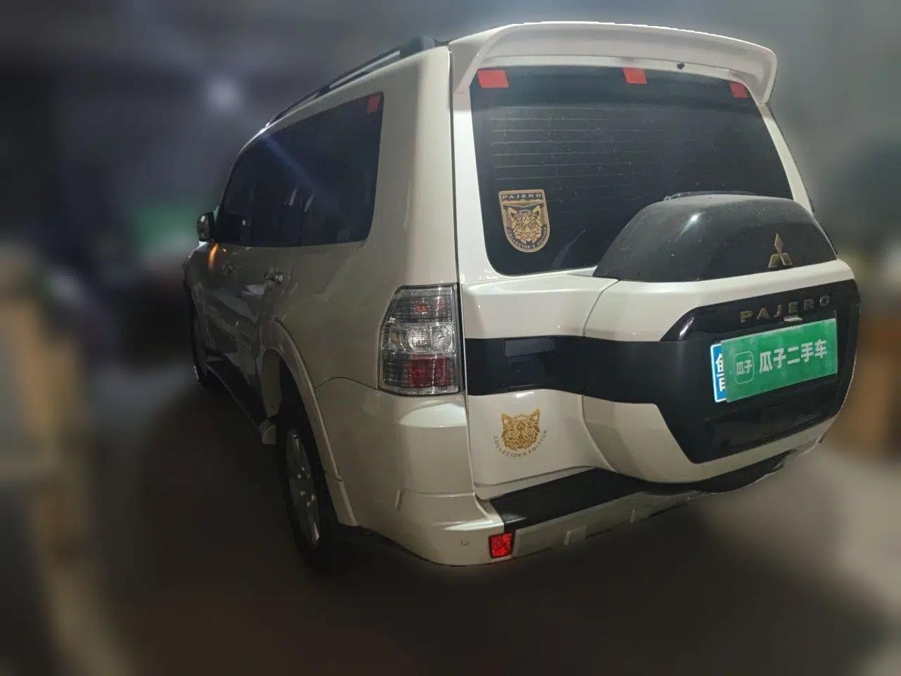 Mitsubishi Pajero Pajero 2020, 3.0-liter automatic, 7 seats — миниатюра 4