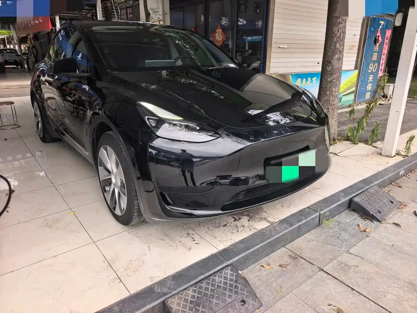 Model Y 2022 Rear-Wheel Drive — миниатюра 3