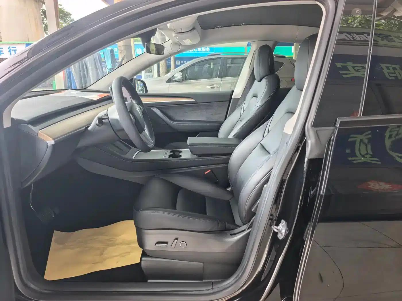 Model Y 2022 Rear-Wheel Drive — миниатюра 5
